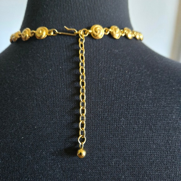 ✨ Vintage Gold-Plated Spiral Bead Choker Necklace, 15 Inch, Statement Jewelry ✨ - Picture 2 of 2